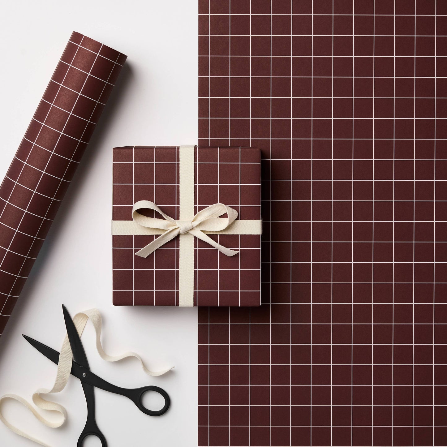RUSSET (BROWN/BURGUNDY) GRID WRAPPING PAPER