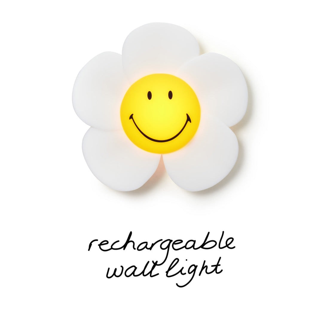 Smiley Flower wall light