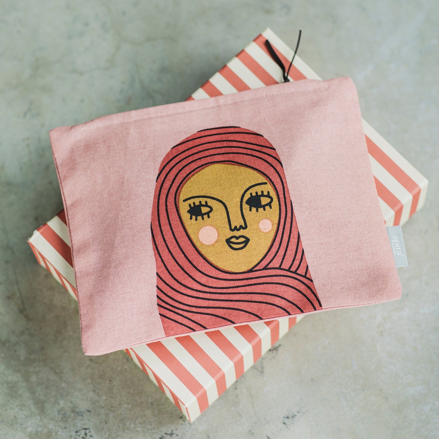 Friends Zip Bag - Malinka