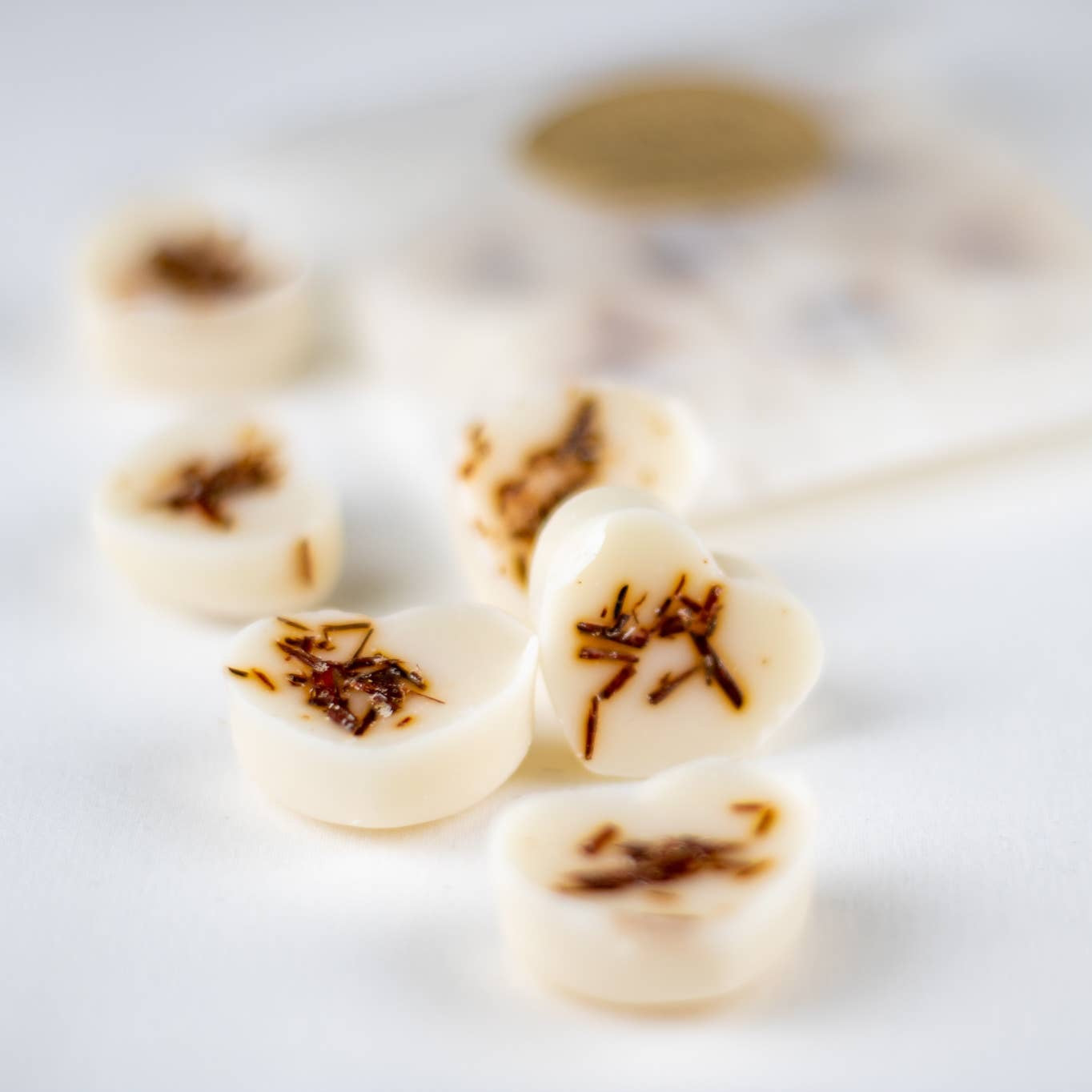Pack of 8 Wax Melts - Iris & Orchid