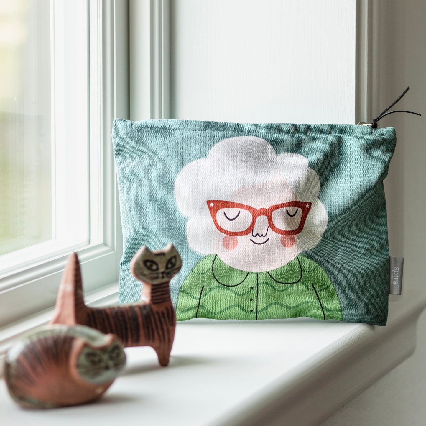 Friends Zip Bag - Elsa