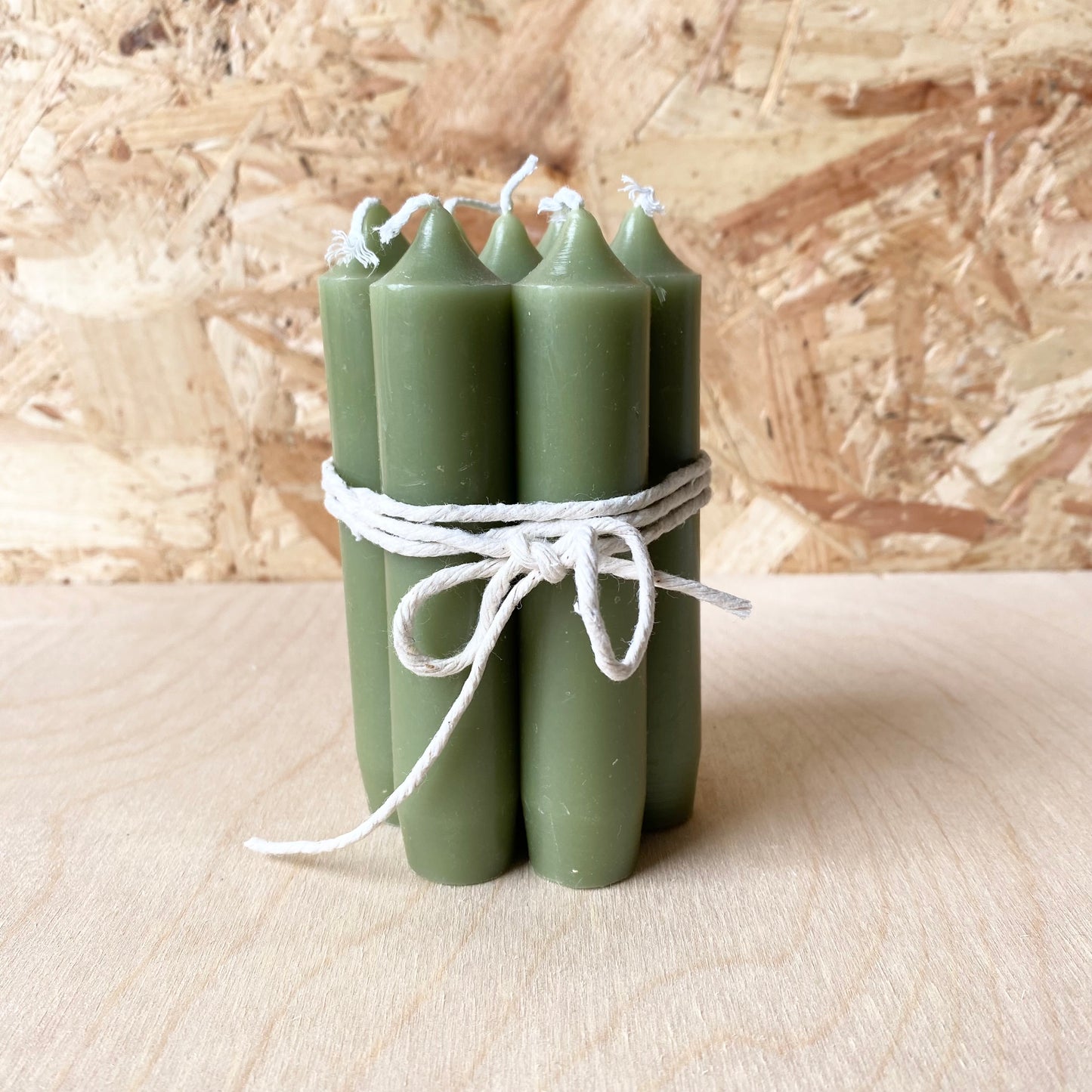 Short Dinner Candles |  Bundle of 7 | Green