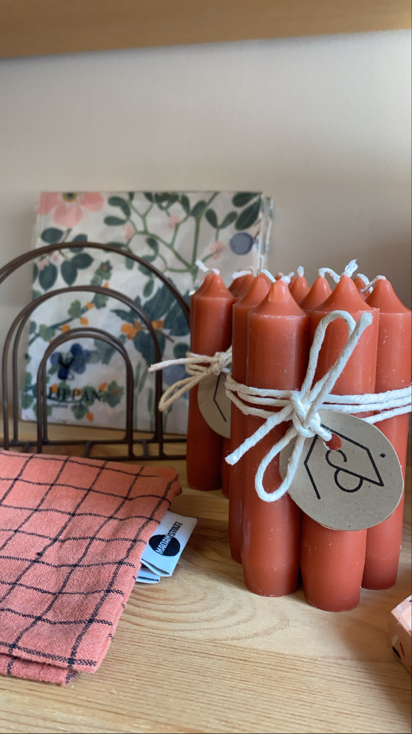 Short Dinner Candles | Bundle of 7 | Rust