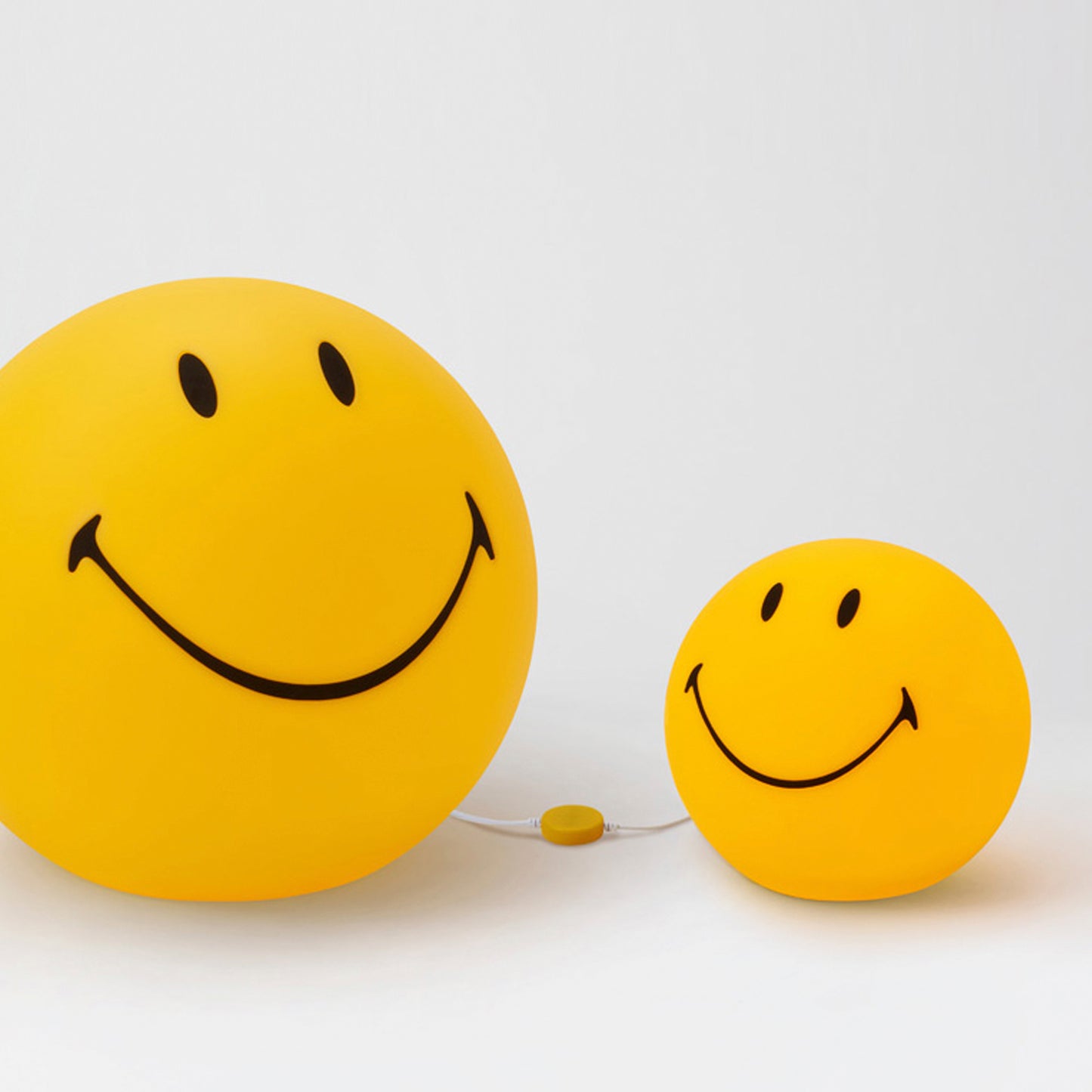 XL Smiley Floor Lamp.